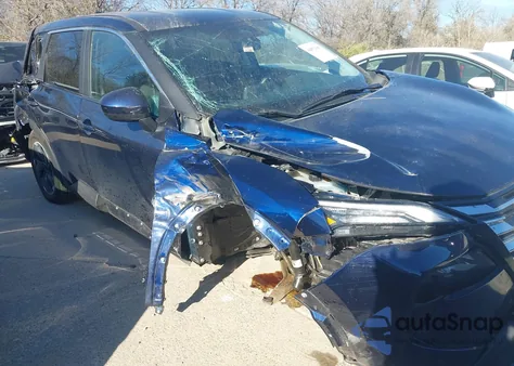 2024 Nissan Rogue Sv Intelligent Awd z USA, uszkodzony, nr VIN 5N1BT3BB3RC714986